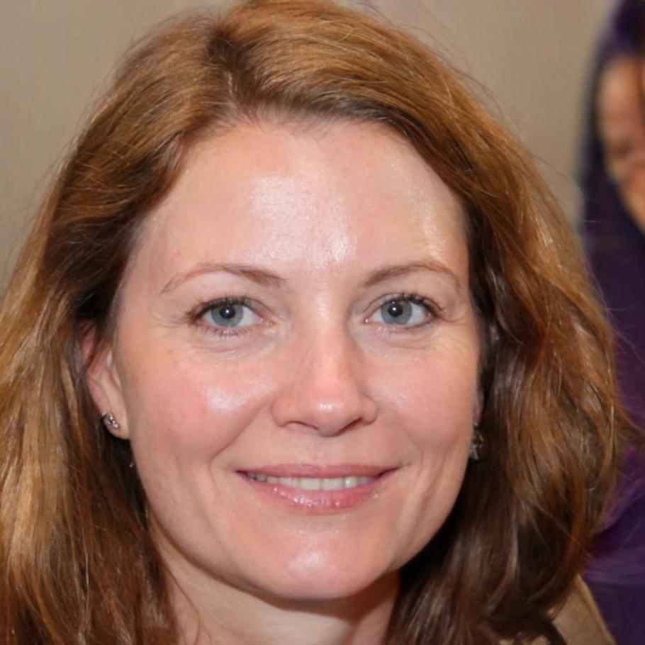 Elena Rodríguez, Directora Académica